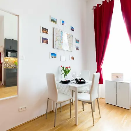 A\best Location At 4 You\with A/c Apartment Budapest