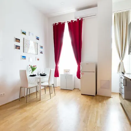 A\best Location At 4 You\with A/c * Budapest